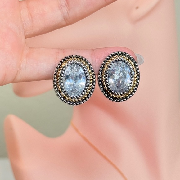 Elegant Silver and Gold Oval Clip-On Earrings - Picture 7 of 7
